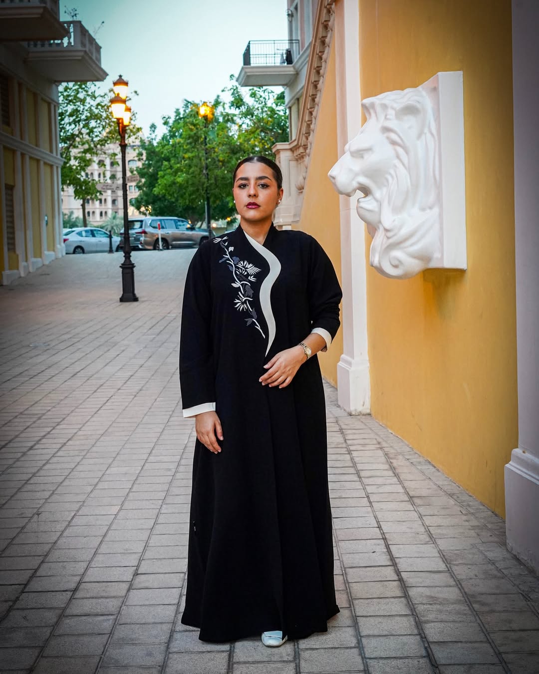 Black & White Zardozi Work Abaya