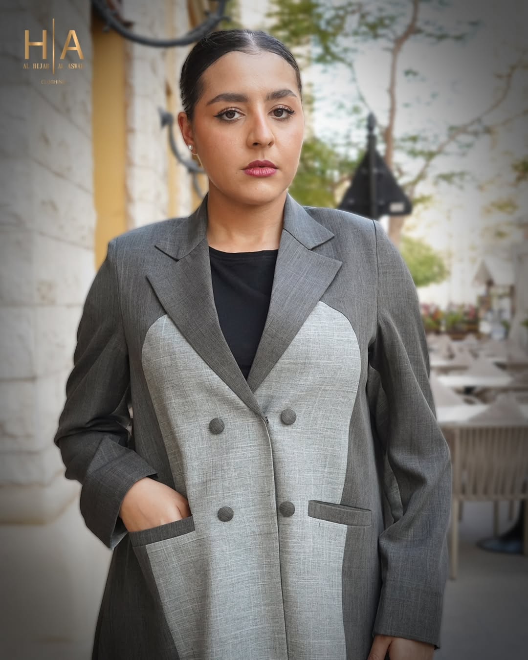 Two-Tone Fabric Abaya